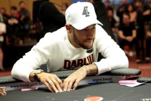 Neymaras kortomis išlošė 21 tūkstantį JAV dolerių