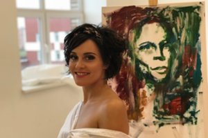 Pamatykite: ilgai lauktame „Husarų” klipe – gražuolė debiutantė Maddam