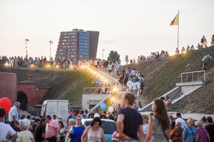 Jūros šventės svečiams akys ant kaktos iššoko nuo maisto kainų