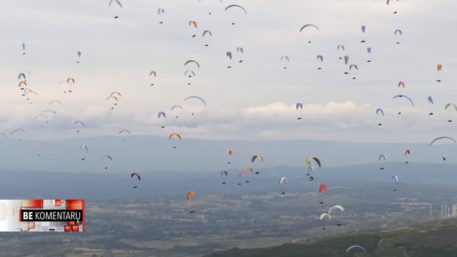 Portugalijos padangėse šimtai parašiutininkų kilo į kovą dėl garbingo titulo