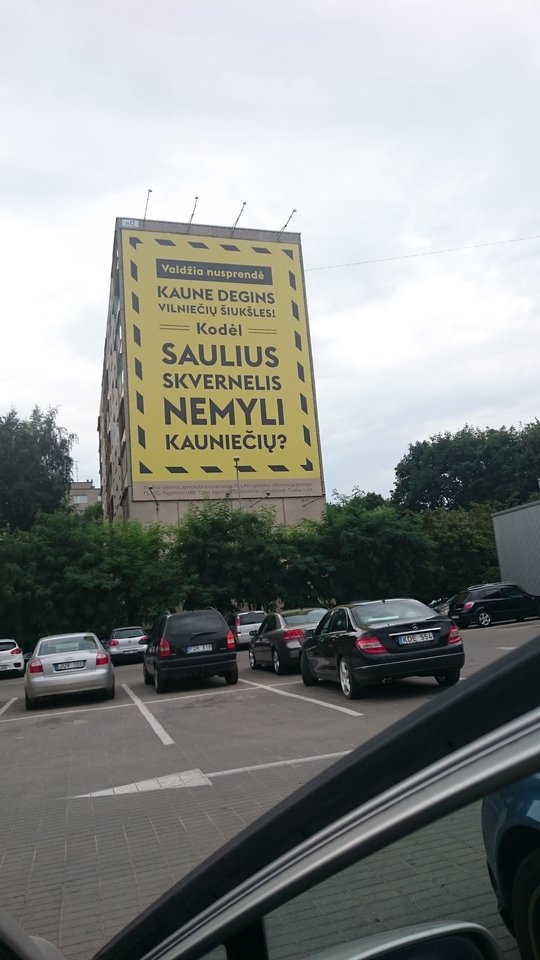 Konservatorių politinė reklama, kurioje minimas premjeras Saulius Skvernelis.<br>A.Karaliūno nuotr.