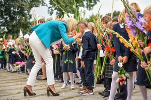 Prancūzijai parodžius pavyzdį, lietuviai nesutaria, ar reikia iš mokinių atimti telefonus