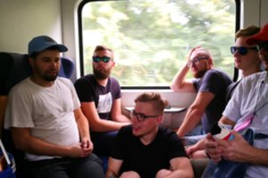 Linksmieji „Antikvariniai Kašpirovskio dantys“ Minske šokdino baltarusius