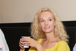 Filmavimų metu dukrą žindžiusi Justina Žiogaitė nerimavo dėl savo sveikatos