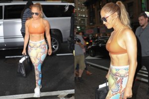 49-erių raumeningoji Jennifer Lopez kaustė aplinkinių žvilgsnius