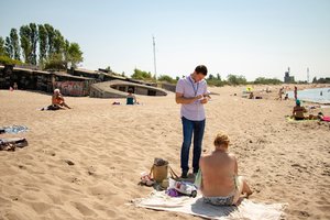 Pareigūnai tikrino Melnragės paplūdimį – netrūko ir nuogalių