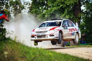 „Samsonas Rally Rokiškis“ žiūrovų zonose – įspūdingi tramplinai