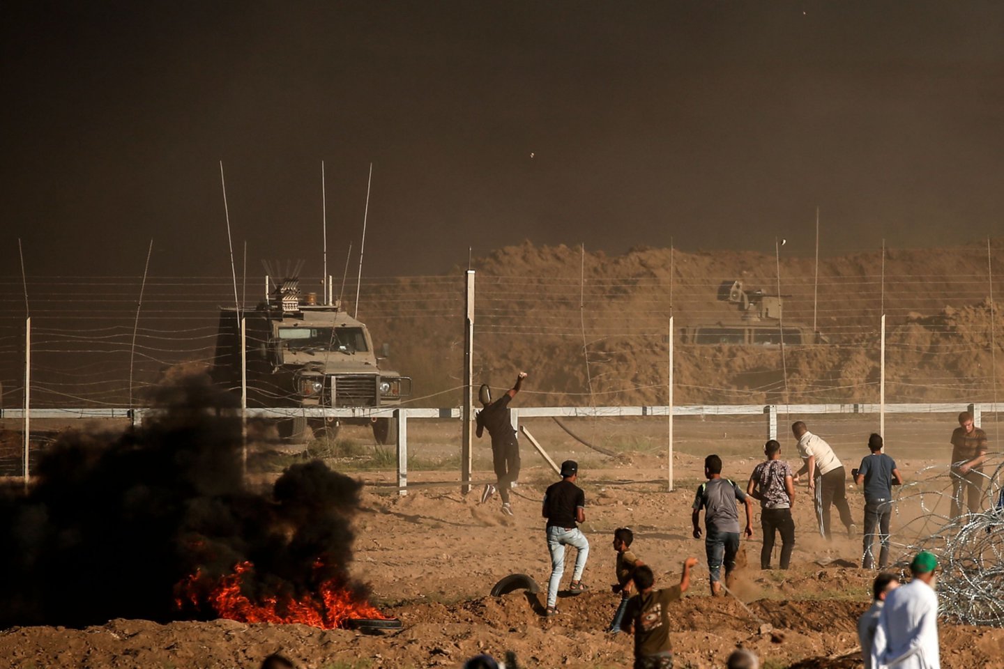 Nuo kovo 30 dienos per didžiulius palestiniečių protestus palei Gazos Ruožo ir Izraelio sieną dažnai įvykdavo susirėmimų.
