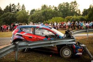 „Samsonas Rally Rokiškis“ greičio ruože – šuoliai per trampliną