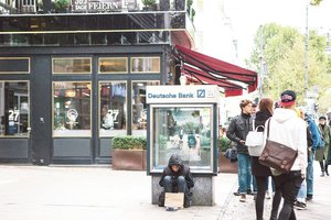 Vokietijos gatvėse – benamiai lietuviai: svajoję apie sotesnį gyvenimą jie liko be pastogės