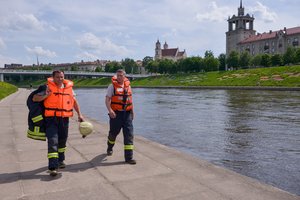 Iš Neries posūnį išgelbėjusios moters kūnas vis dar ieškomas