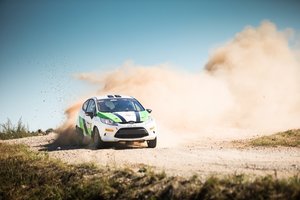 Antroji „Samsonas Rally Rokiškis“ diena: Vaidotui Žalai už nugaros virė aistros