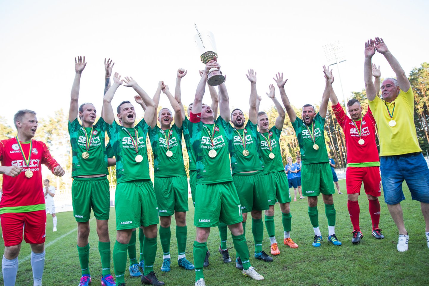 Pirmąjį kartą istorijoje Lietuva iškovojo Baltijos mažojo futbolo taurę.
