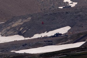 Šveicarijos Alpėse nukritus senoviniam lėktuvui žuvo 20 žmonių