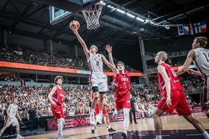 Latvijos aštuoniolikmečių krepšinio rinktinė pralaimėjo serbams Europos čempionato finale
