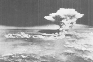 Japonija mini Hirošimos atominio bombardavimo metines