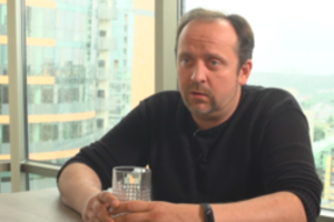 Andrius Žiurauskas atskleidė filmo „Moterys meluoja geriau. Robertėlis“ užkulisius