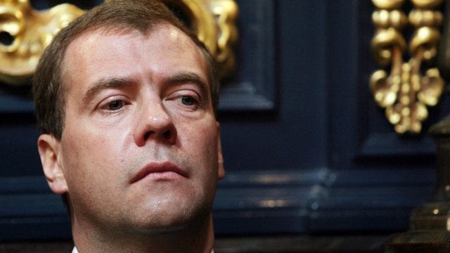 Rusijos premjeras Dmitrijus Medvedevas grasina „siaubingu konfliktu“
