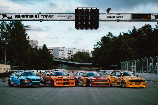  Žiedinėse lenktynėse būsimi čempionai jau surinko pusę taškų