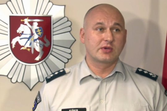 Pareigūnai demaskavo vieną didžiausių nelegalių alkoholio gamybos tinklų Lietuvoje