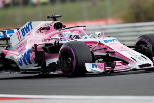 „Formulės-1“ lenktynininko Lance'o Strollo tėvas nupirko „Force India“ komandą