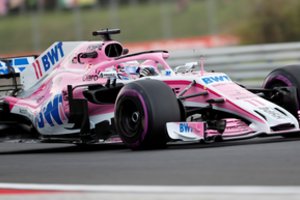 „Formulės-1“ lenktynininko Lance'o Strollo tėvas nupirko „Force India“ komandą