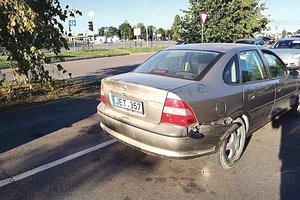 Po avarijos įkliuvusios girtos 81-erių močiutės Gargžduose pasiaiškinimas paliko be žado