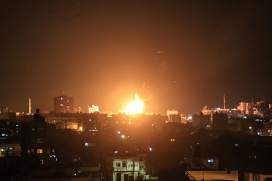 Sirijos priešlėktuvinė gynyba atakavo „priešo taikinį“