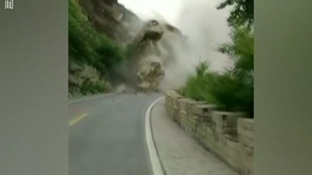 Kinijoje po liūčių kalnuose užfiksuota didžiulė purvo nuošliauža