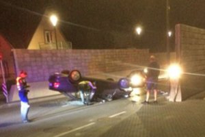 Marijampolėje apsivertė girto vairuotojo „Opel Vectra“
