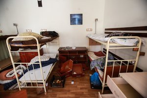 Drama Pravieniškėse: įsiutęs kalinys šaukė, kad toliau žalosis ir „suks judesį“