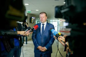 S. Skvernelis: reikia įtikinančių argumentų dėl „vaikiško šampano“ uždraudimo