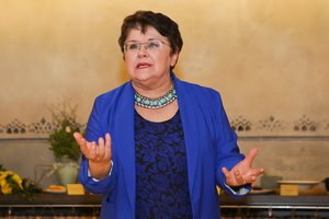 Zita Kelmickaitė kviečia pažinti lietuviškas vaistažoles kitaip