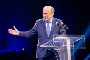 A. Kubilius neliūdi, kad R. Karbauskis nepaduoda jam rankos