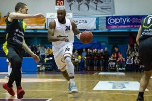 Pasvalio ekipoje – iš Kataro į Lietuvą atsikraustantis amerikietis