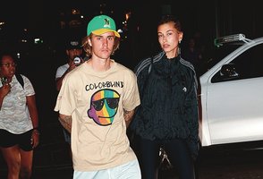 Justinas Bieberis ir modelis Hailey Baldwin pranešė netikėtą žinią: vestuvių nebus