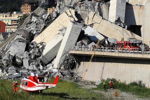 Po viaduko griūties Genujoje skelbiama 12 mėnesių nepaprastoji padėtis