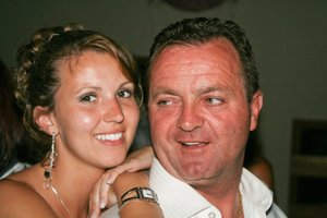 Poros amžiaus skirtumas: atsakė, kodėl merginos ieško dvigubai vyresnio vyro