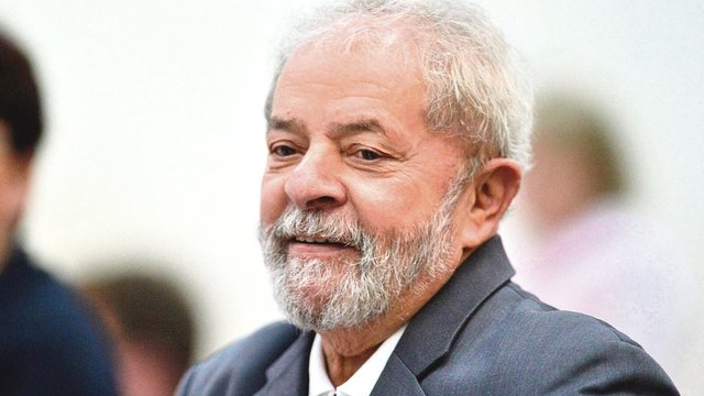 Kalinamas buvęs Brazilijos vadovas užregistruotas kandidatu į prezidentus