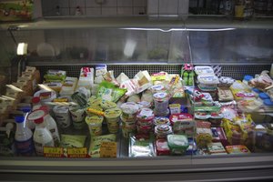 Prekybininkai: neįmanoma kainų etiketėse rašyti didesnėmis raidėmis