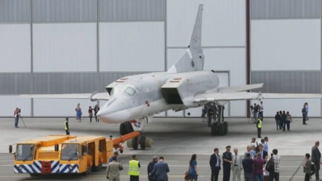 Rusija pristatė naikinimo mašiną – itin galingą bombonešį su dirbtiniu intelektu