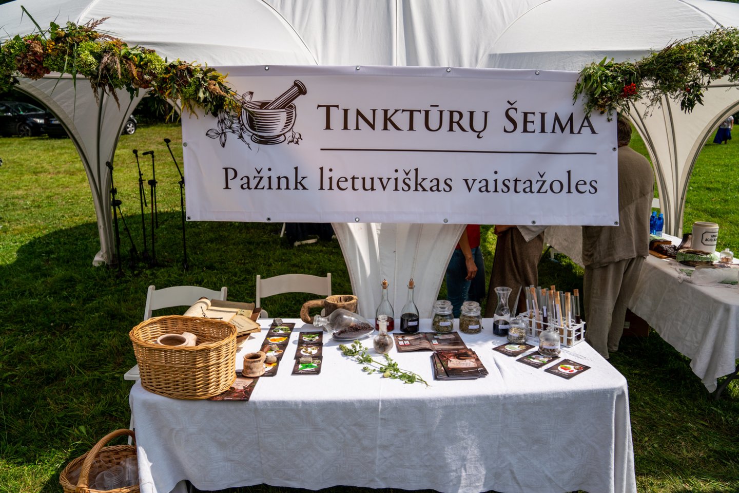  Šventės „Pažink lietuviškas vaistažoles“ akimirkos.<br> Organizatorių nuotr. 