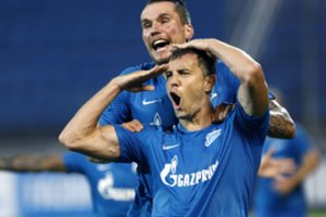 Neįtikėtinas mačas: 4 įvarčių deficitą nubraukęs „Zenit“ sukūrė stebuklą