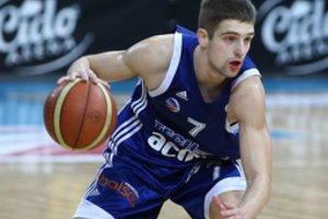 „Lietkabelis“ gretas papildė pastaruoju metu NKL rungtyniavusiu E. Ežerskiu