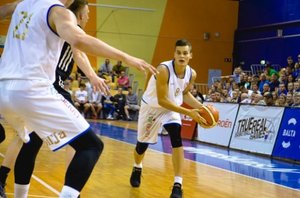  „Pieno žvaigždžių“ peržiūroje pluša puolėjas iš Latvijos