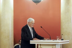 Valdas Adamkus įvardijo tris didžiausias grėsmes, kurios šiandien keičia pasaulį