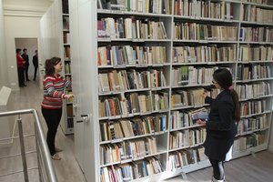 Paaiškėjo populiariausiųjų bibliotekose dešimtukai: nuo V. Račicko iki Kakės Makės 