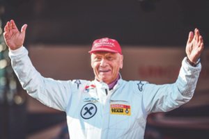 Legendinį lenktynininką iš mirties nagų vadavo žmona, bet vien to nepakako