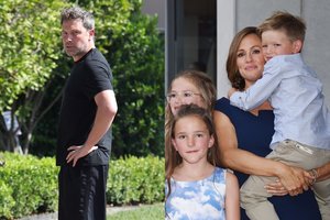 Atleido išdavystę: be paliovos gėrusį Beną Afflecką gydytis išvežė jo žmona