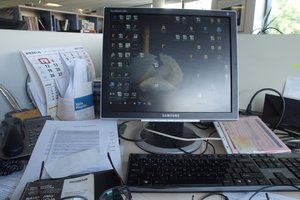Norinčių dirbti per atstumą apstu, bet darbdaviams tai nepatinka  